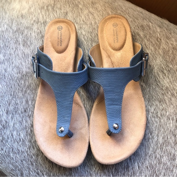 Like New Giani Bernini Rivver sandal memory foam heel slate blue color 8 - Picture 1 of 9